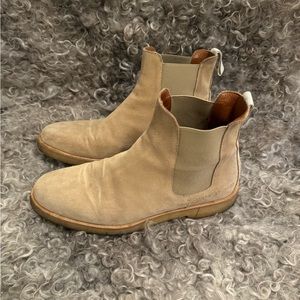 COMMON PROJECTS WOMENS SUEDE CHELSEA BOOT 37